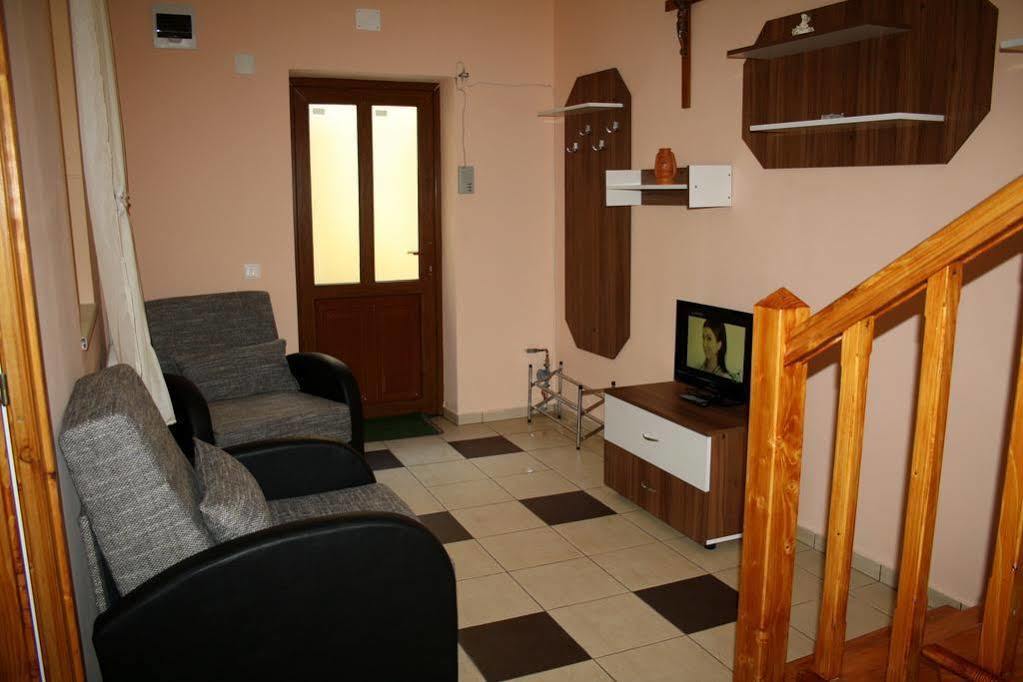 Apartament Simon בראשוב מראה חיצוני תמונה